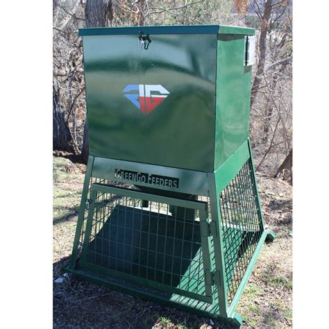 800# GreenGo Broadcast Deer Feeder