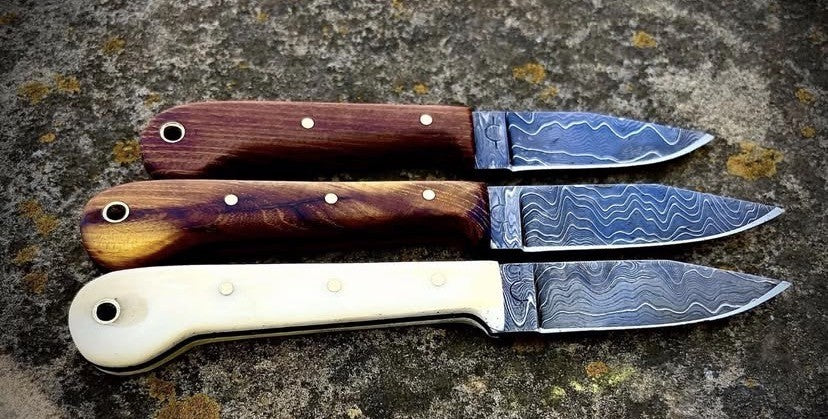 Locally Handcrafted - Hand Forged Damascus Steel - Fixed Blade Hunting Knife