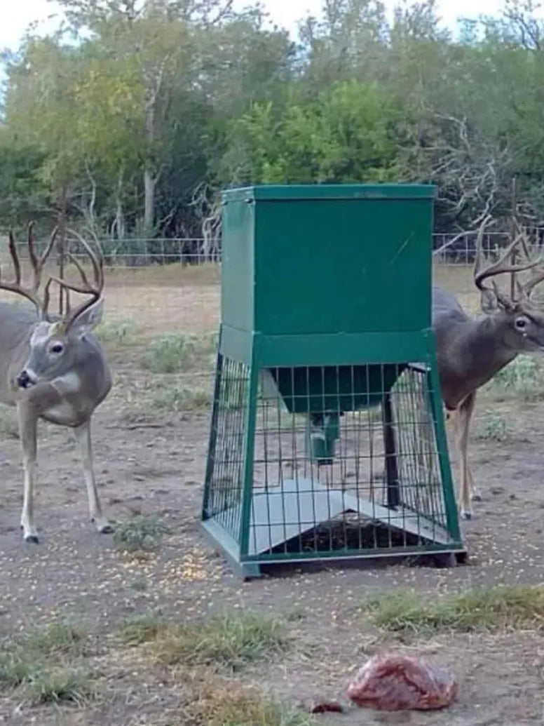 400# GreenGo Broadcast Deer Feeder