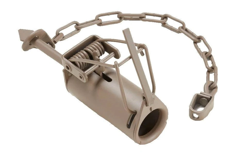 Duke Dog Proof Small Foot-Hold Animal Trap For Raccoons 1 pk